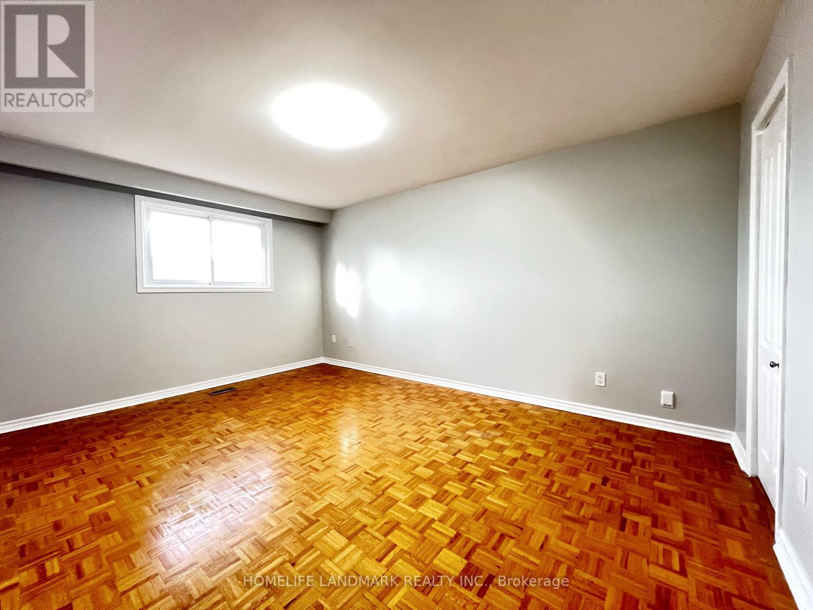 4 Ferncrest Gate, Toronto (l'amoreaux), Ontario