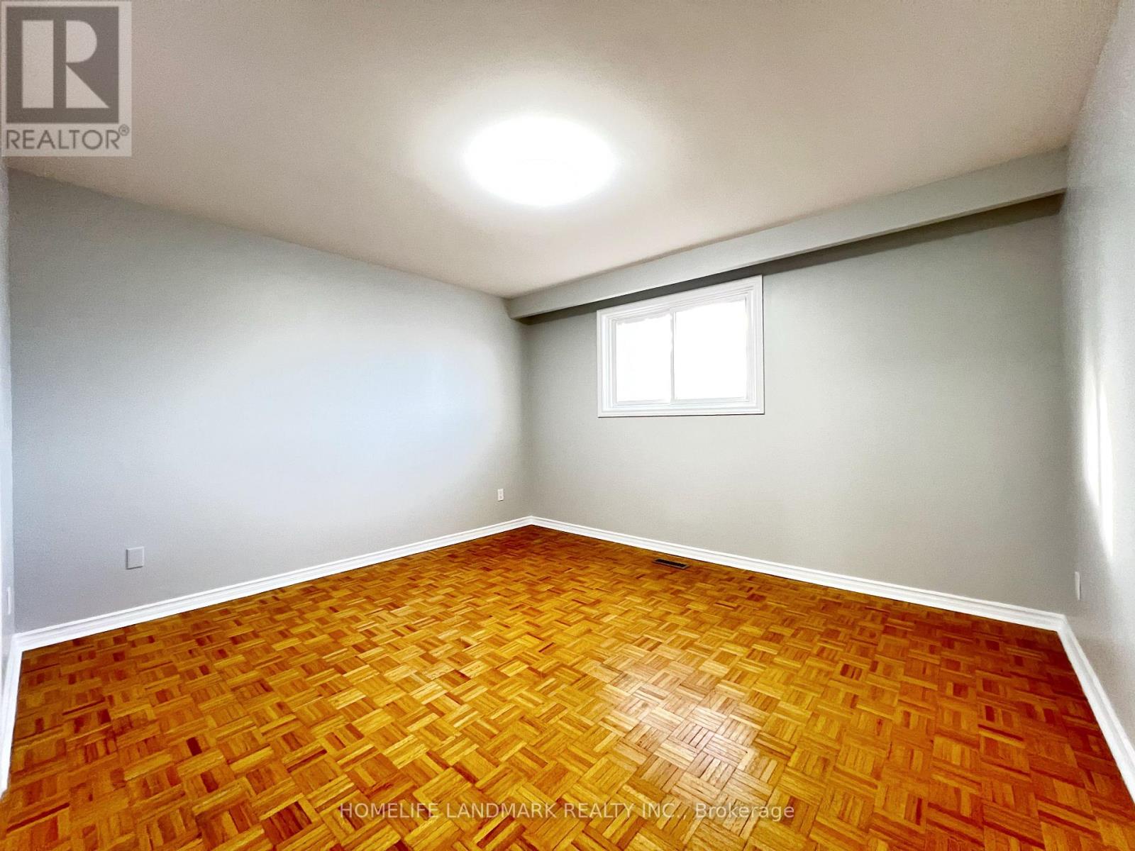 4 Ferncrest Gate, Toronto (l'amoreaux), Ontario