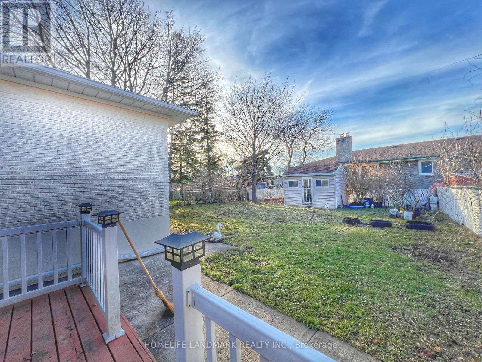 4 Ferncrest Gate, Toronto (l'amoreaux), Ontario