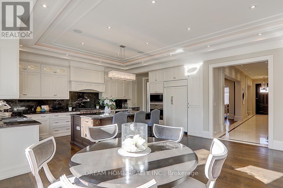 225 Dunforest Avenue, Toronto (willowdale East), Ontario