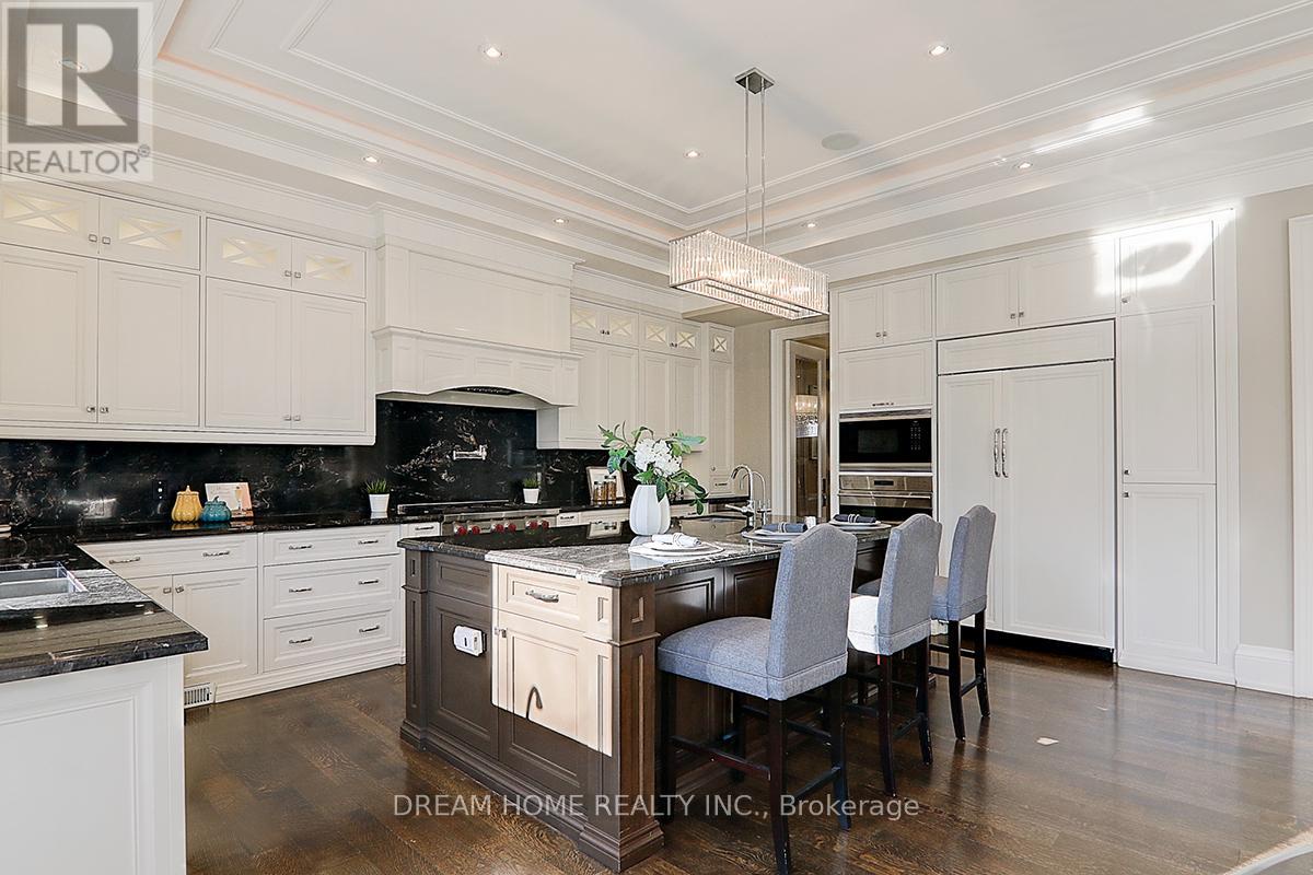 225 Dunforest Avenue, Toronto (willowdale East), Ontario