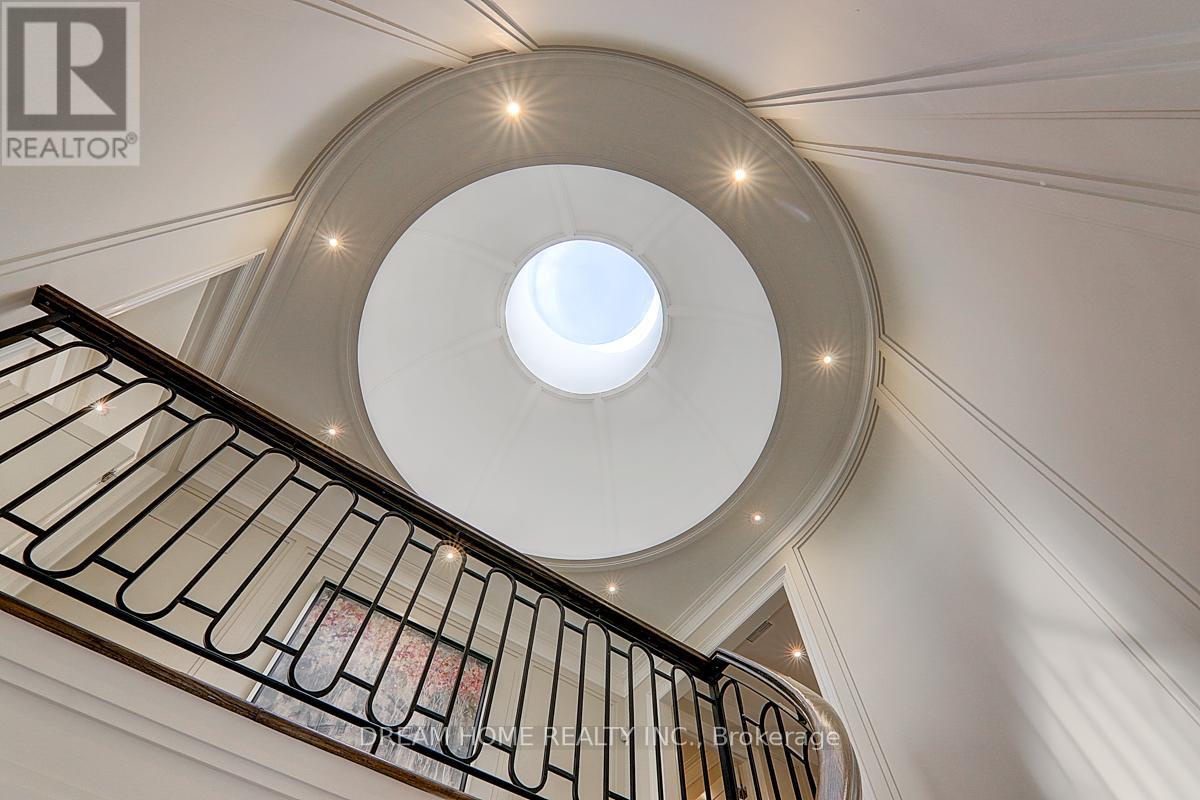 225 Dunforest Avenue, Toronto (willowdale East), Ontario