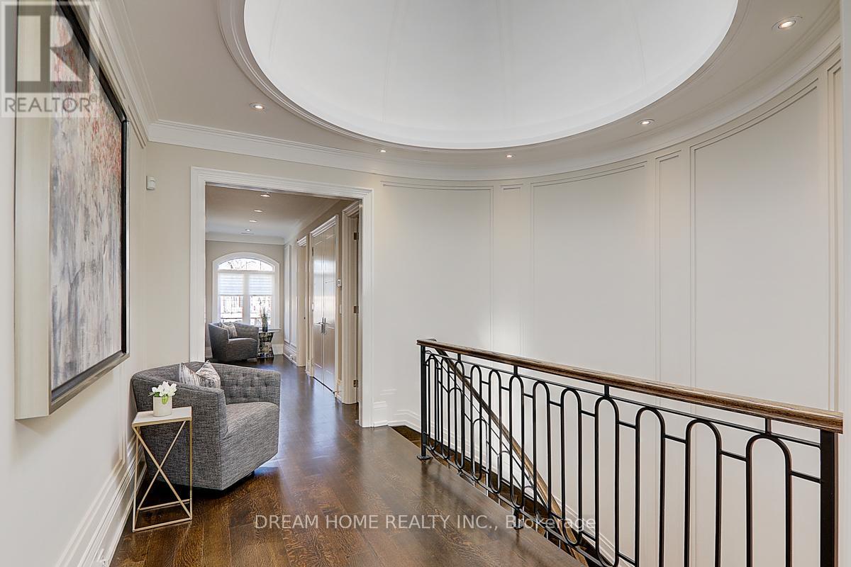 225 Dunforest Avenue, Toronto (willowdale East), Ontario