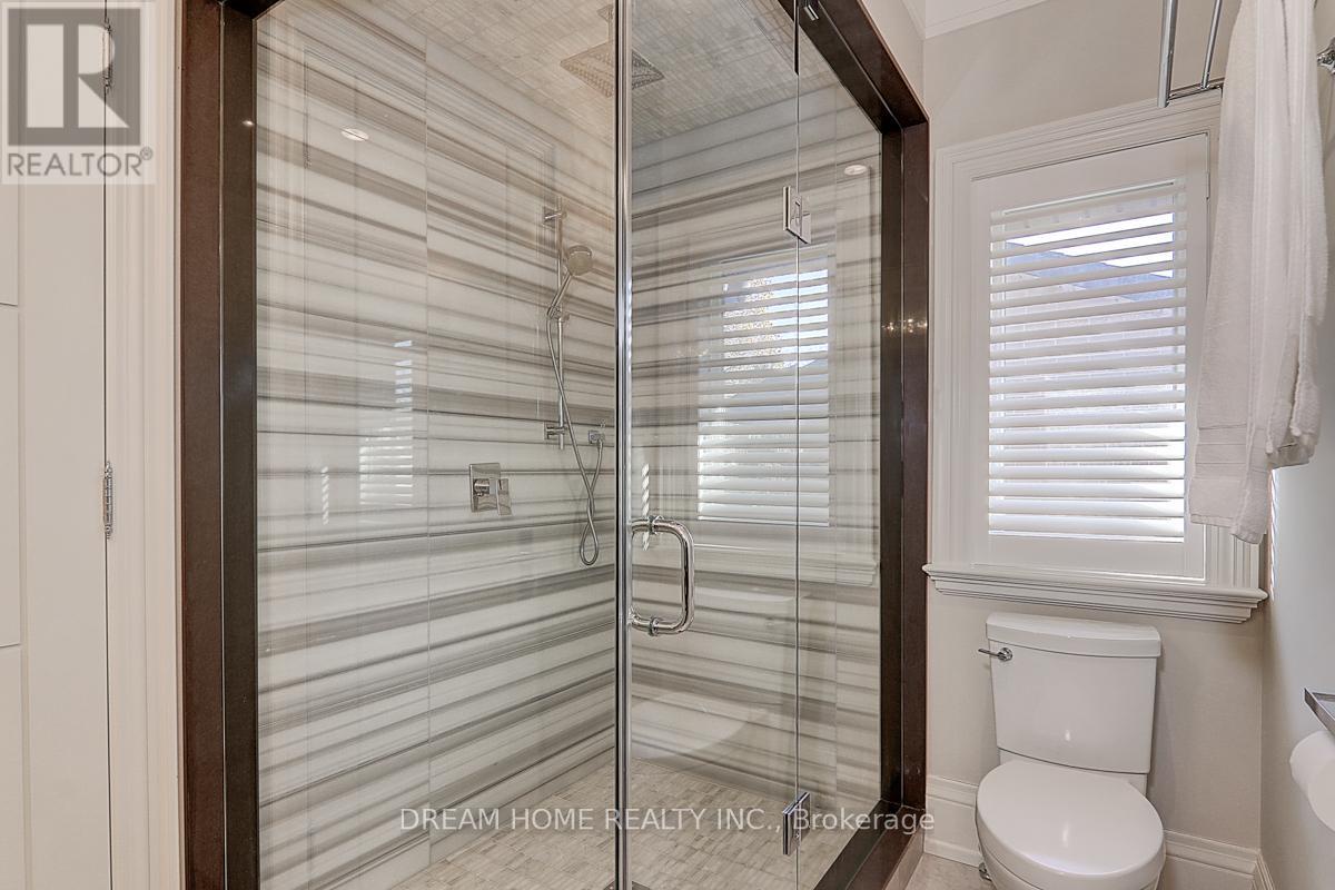 225 Dunforest Avenue, Toronto (willowdale East), Ontario