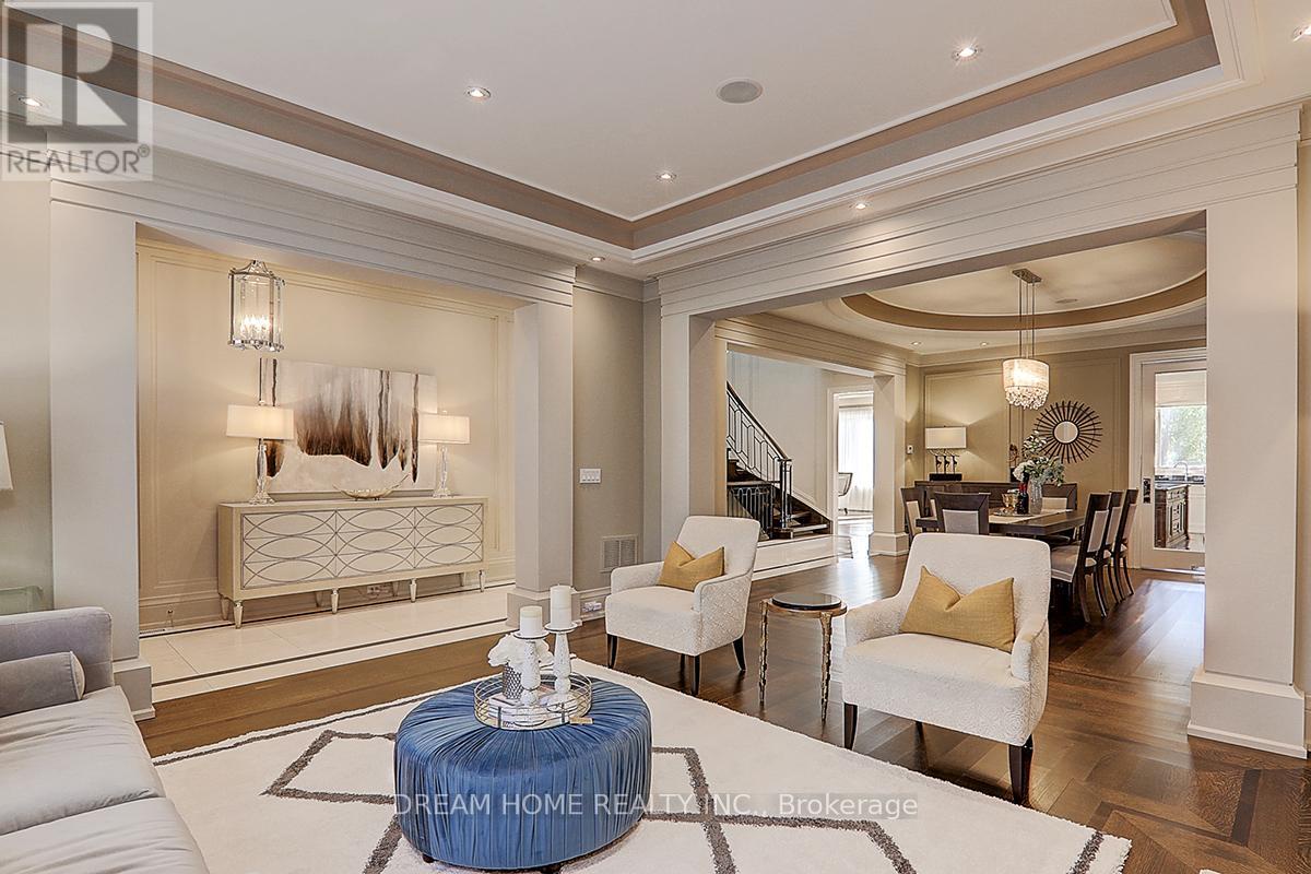 225 Dunforest Avenue, Toronto (willowdale East), Ontario