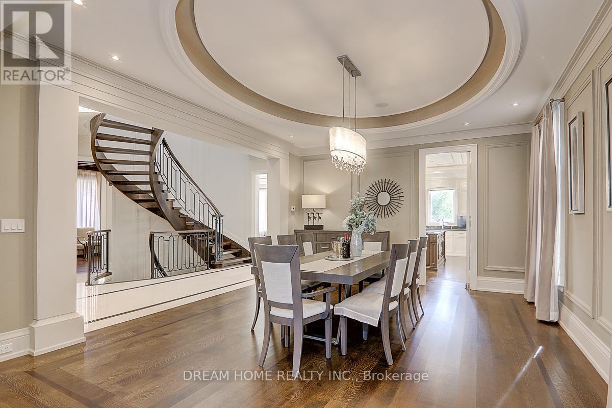 225 Dunforest Avenue, Toronto (willowdale East), Ontario