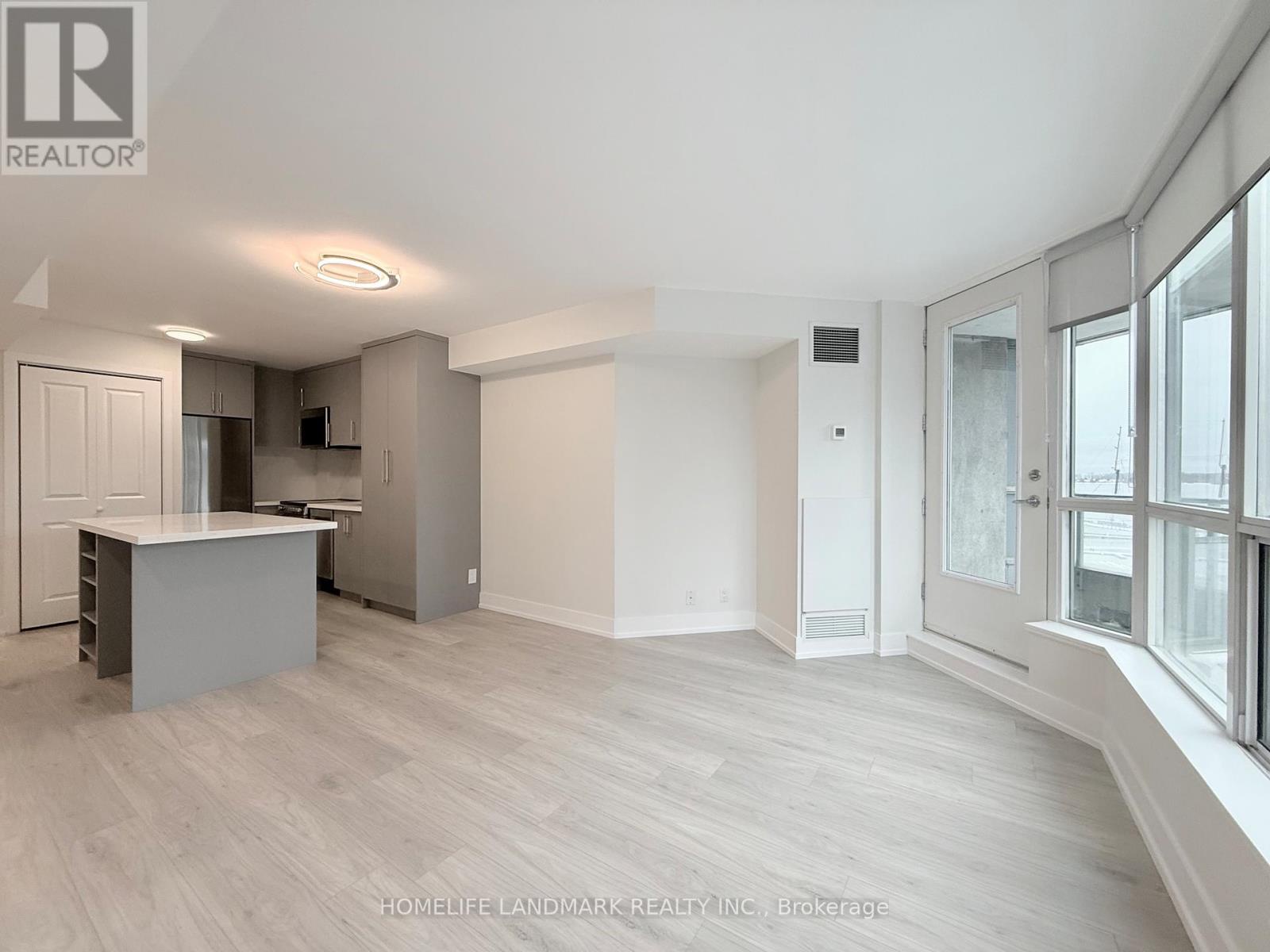 727 - 230 Queens Quay W, Toronto (waterfront Communities), Ontario