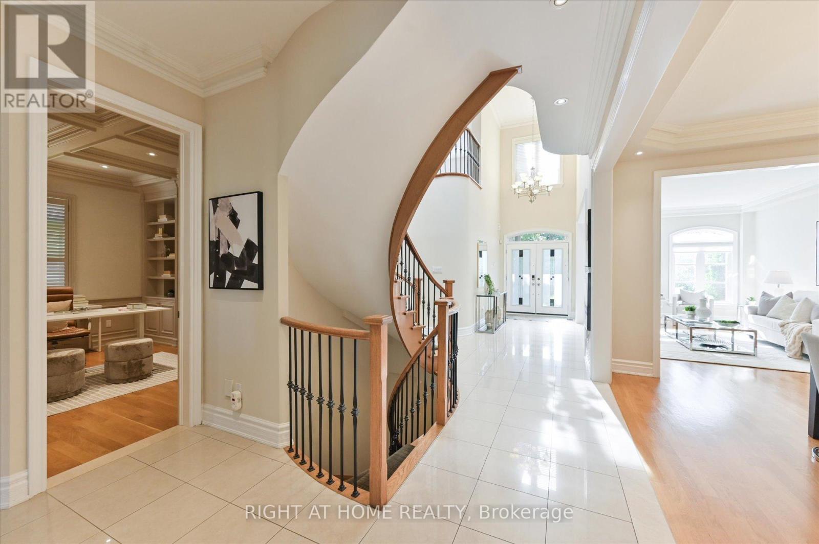 154 Charlton Boulevard, Toronto (newtonbrook West), Ontario