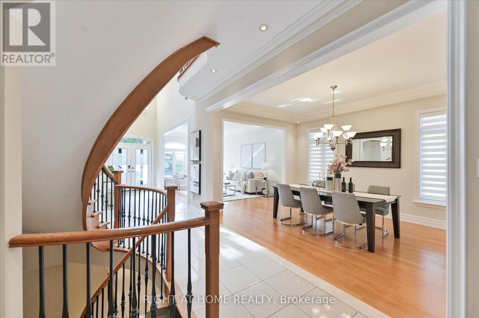 154 Charlton Boulevard, Toronto (newtonbrook West), Ontario