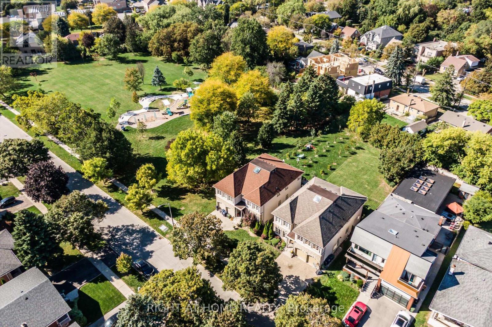 154 Charlton Boulevard, Toronto (newtonbrook West), Ontario