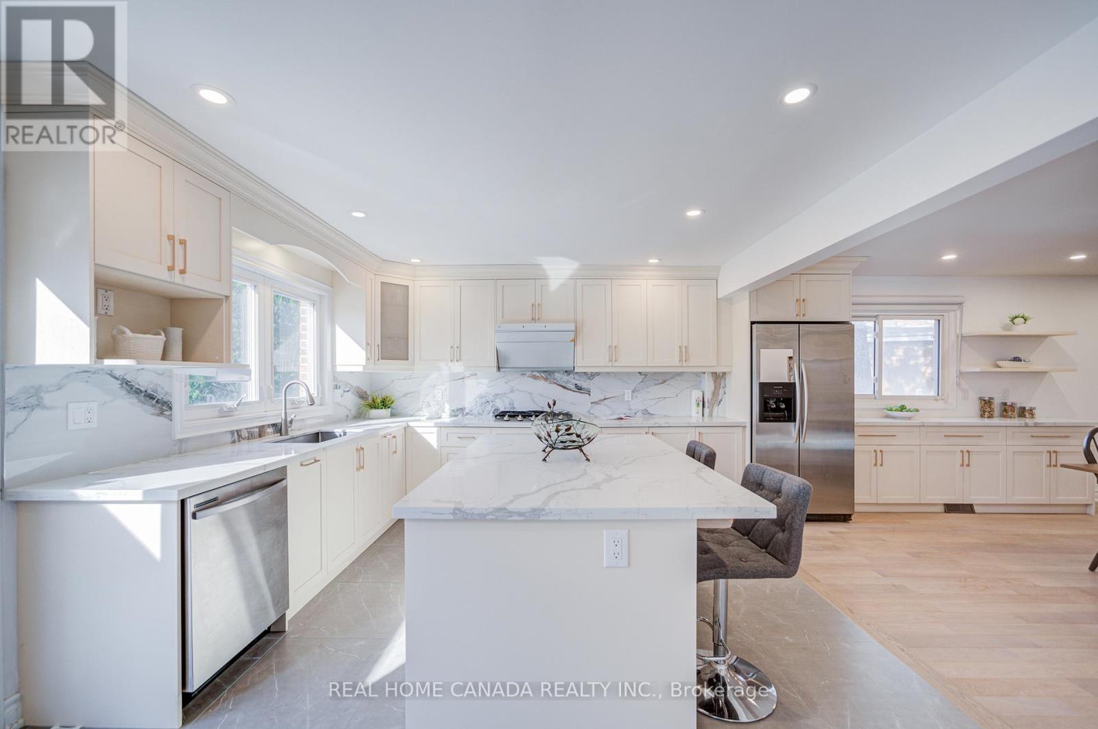 20 Saddletree Drive, Toronto (bayview Woods-steeles), Ontario