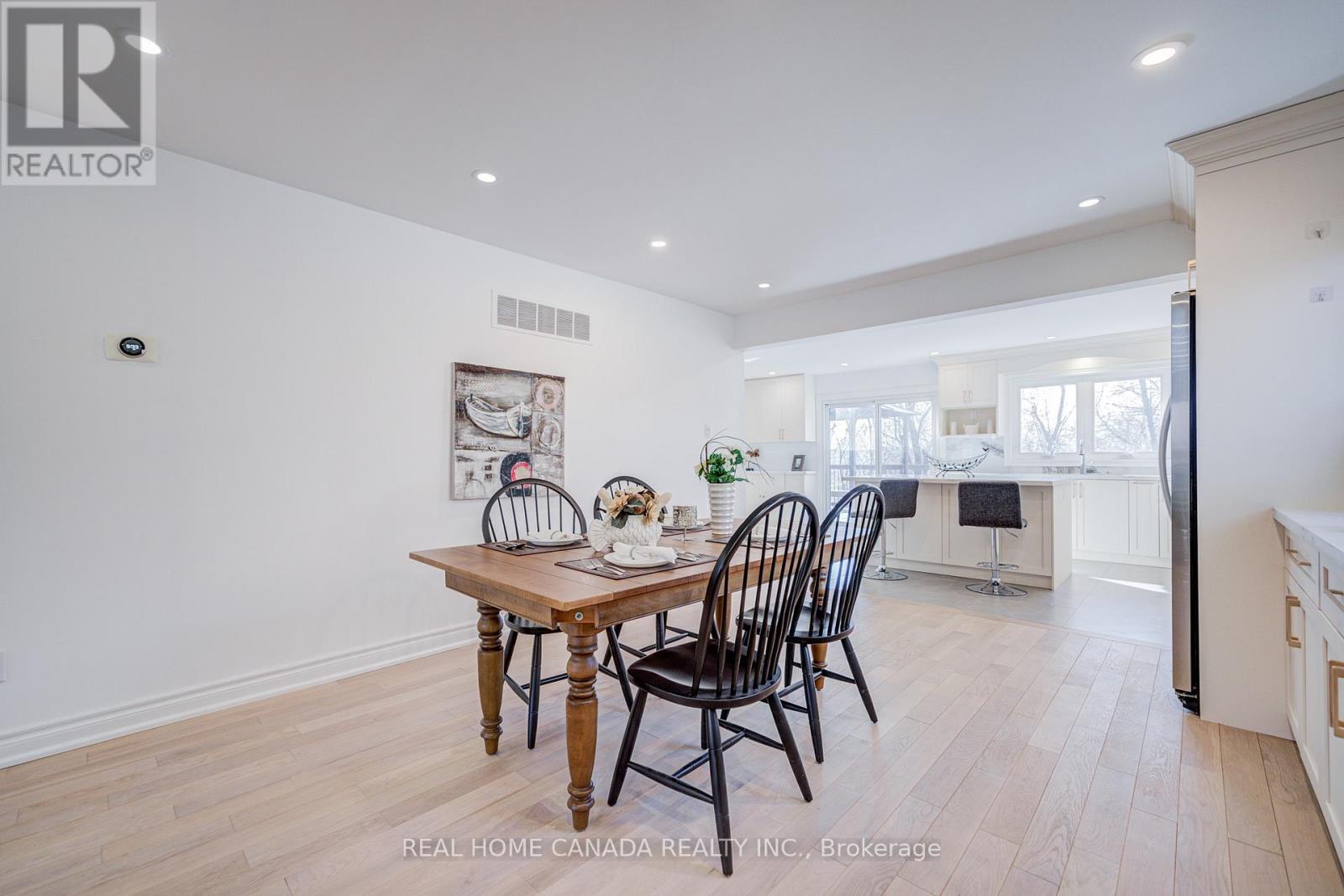 20 Saddletree Drive, Toronto (bayview Woods-steeles), Ontario