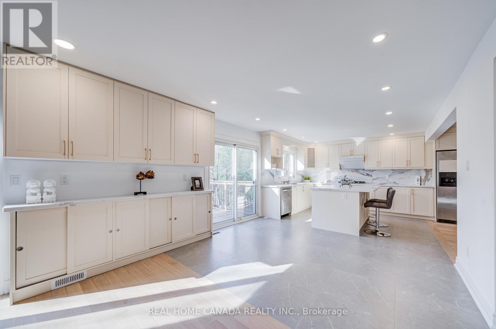 20 Saddletree Drive, Toronto (bayview Woods-steeles), Ontario