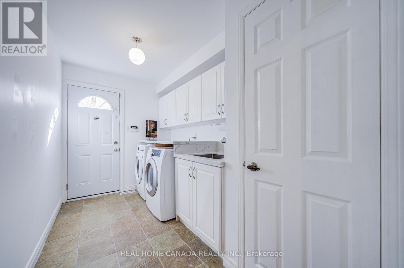 20 Saddletree Drive, Toronto (bayview Woods-steeles), Ontario