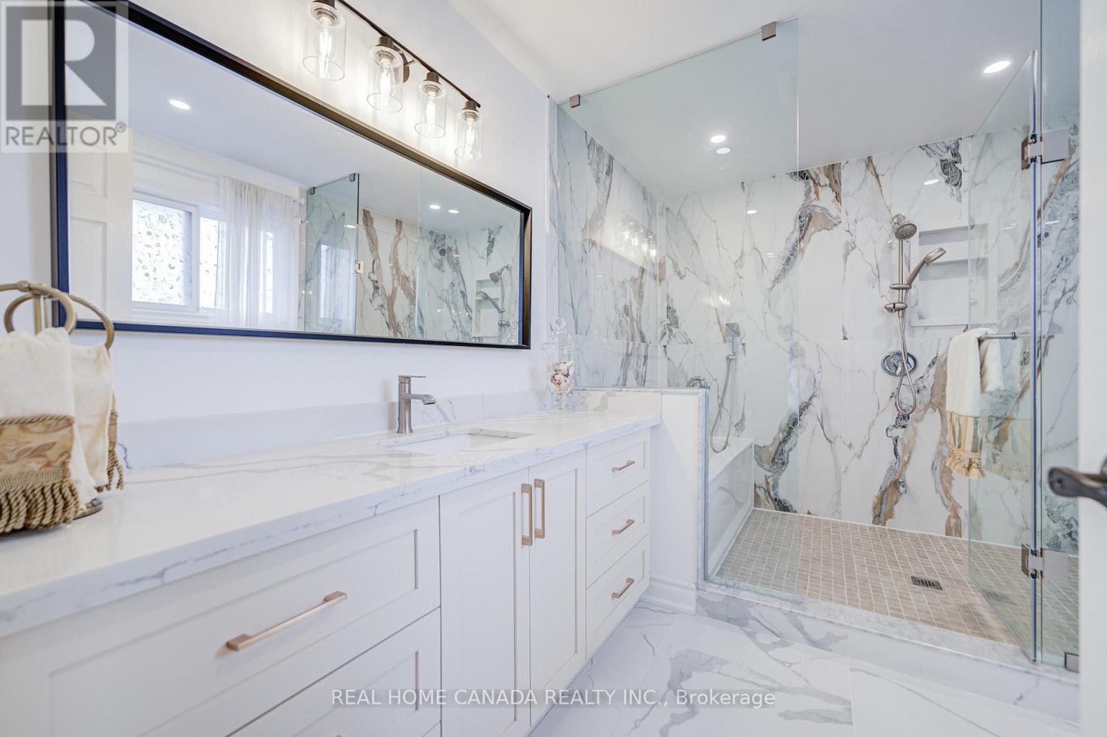 20 Saddletree Drive, Toronto (bayview Woods-steeles), Ontario