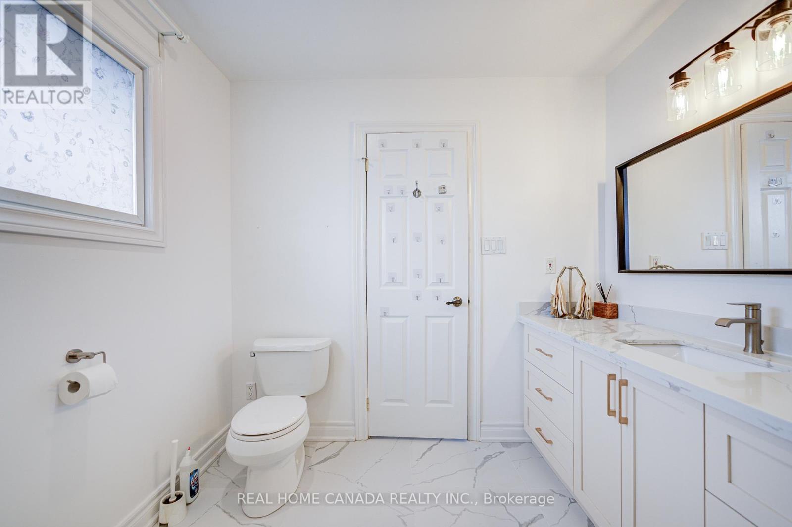 20 Saddletree Drive, Toronto (bayview Woods-steeles), Ontario