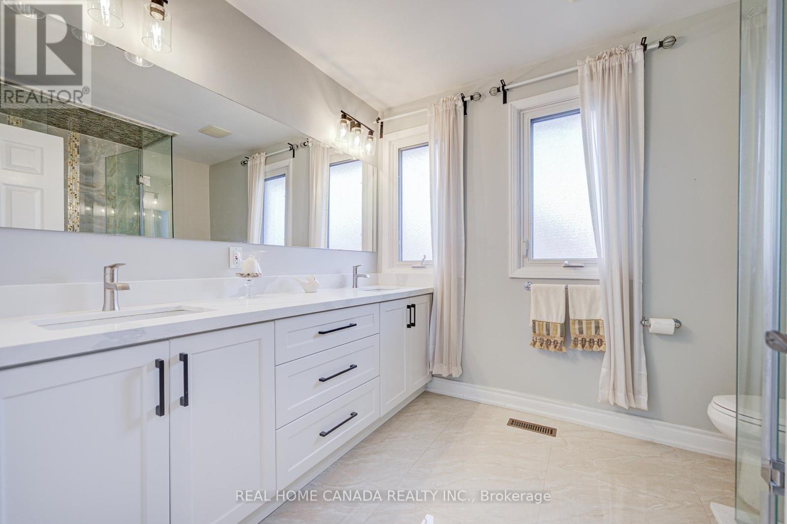 20 Saddletree Drive, Toronto (bayview Woods-steeles), Ontario