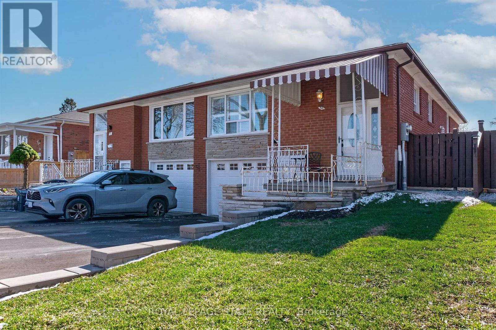 57 Starview Drive, Toronto (humberlea-pelmo Park), Ontario