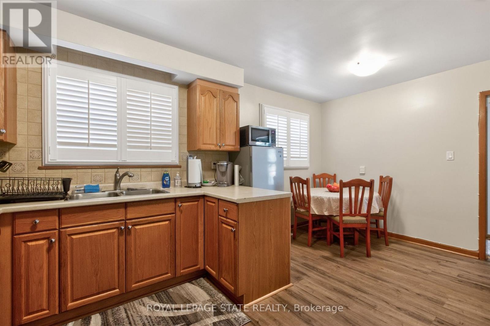 57 Starview Drive, Toronto (humberlea-pelmo Park), Ontario