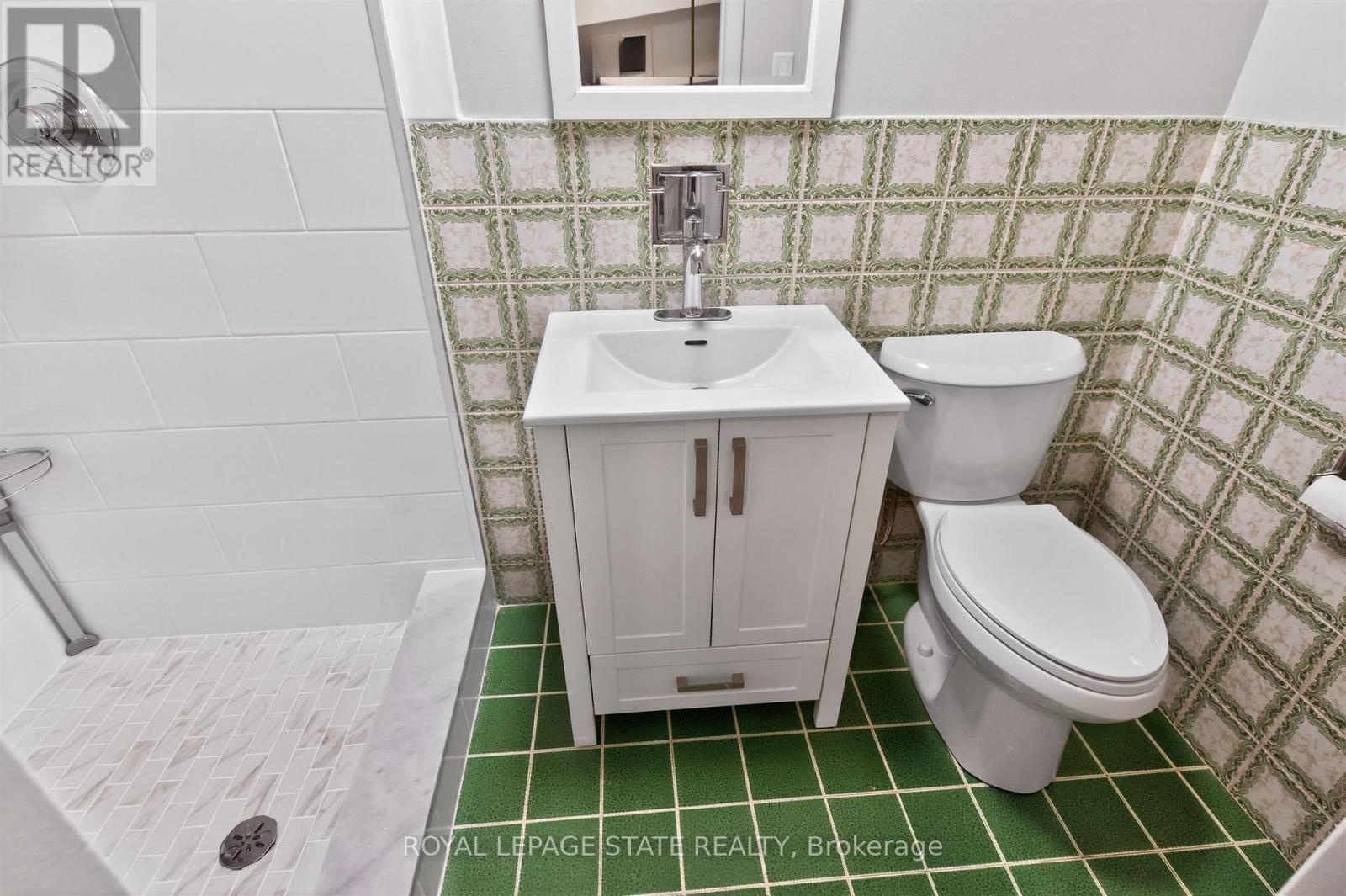 57 Starview Drive, Toronto (humberlea-pelmo Park), Ontario