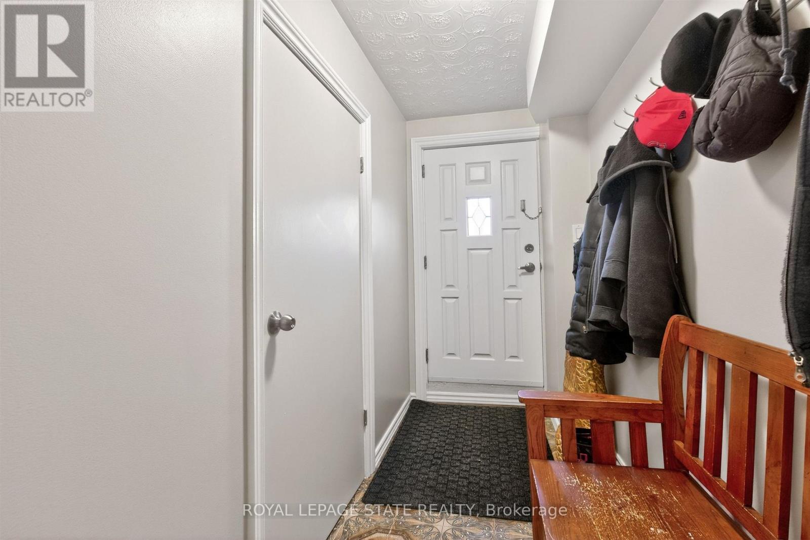 57 Starview Drive, Toronto (humberlea-pelmo Park), Ontario