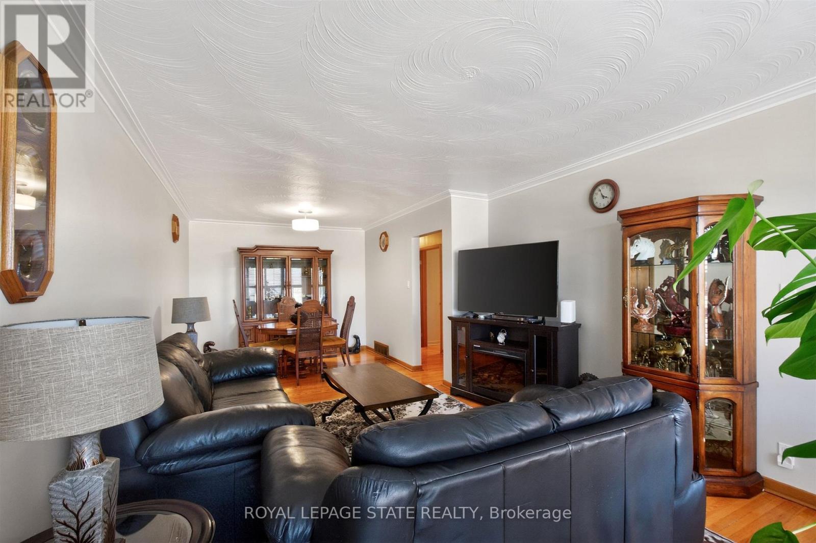 57 Starview Drive, Toronto (humberlea-pelmo Park), Ontario