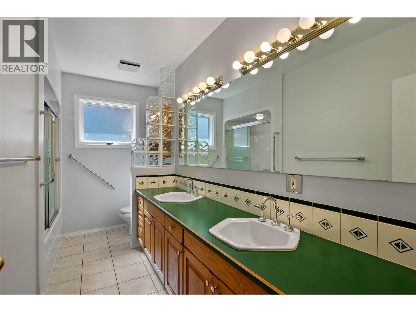 211 Connaught Road, Kamloops, British Columbia