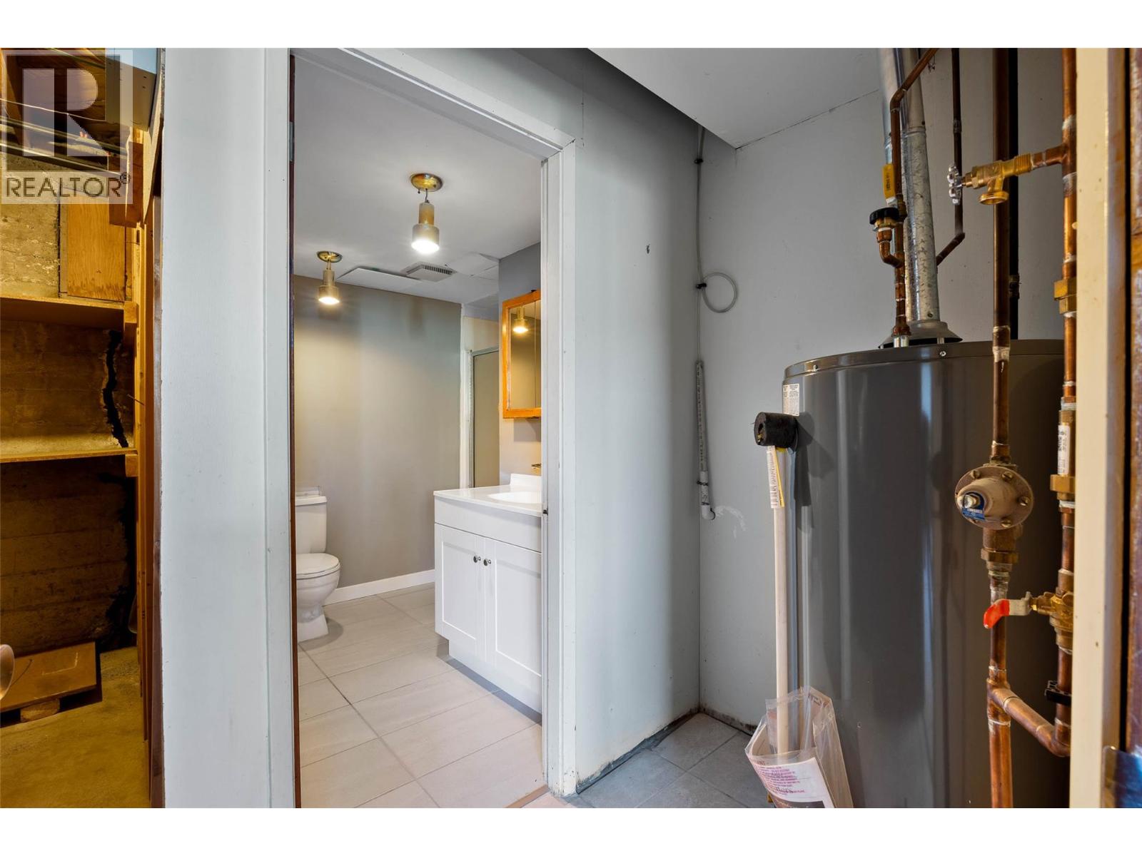211 Connaught Road, Kamloops, British Columbia