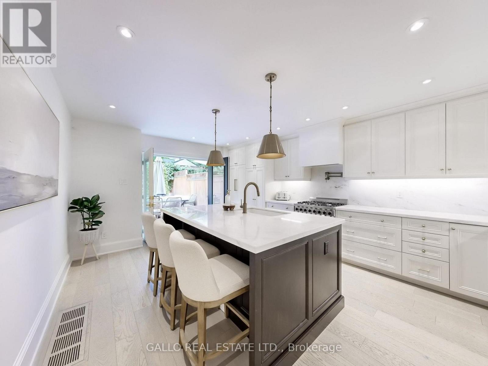 46 Mcgill Street, Toronto (church-yonge Corridor), Ontario