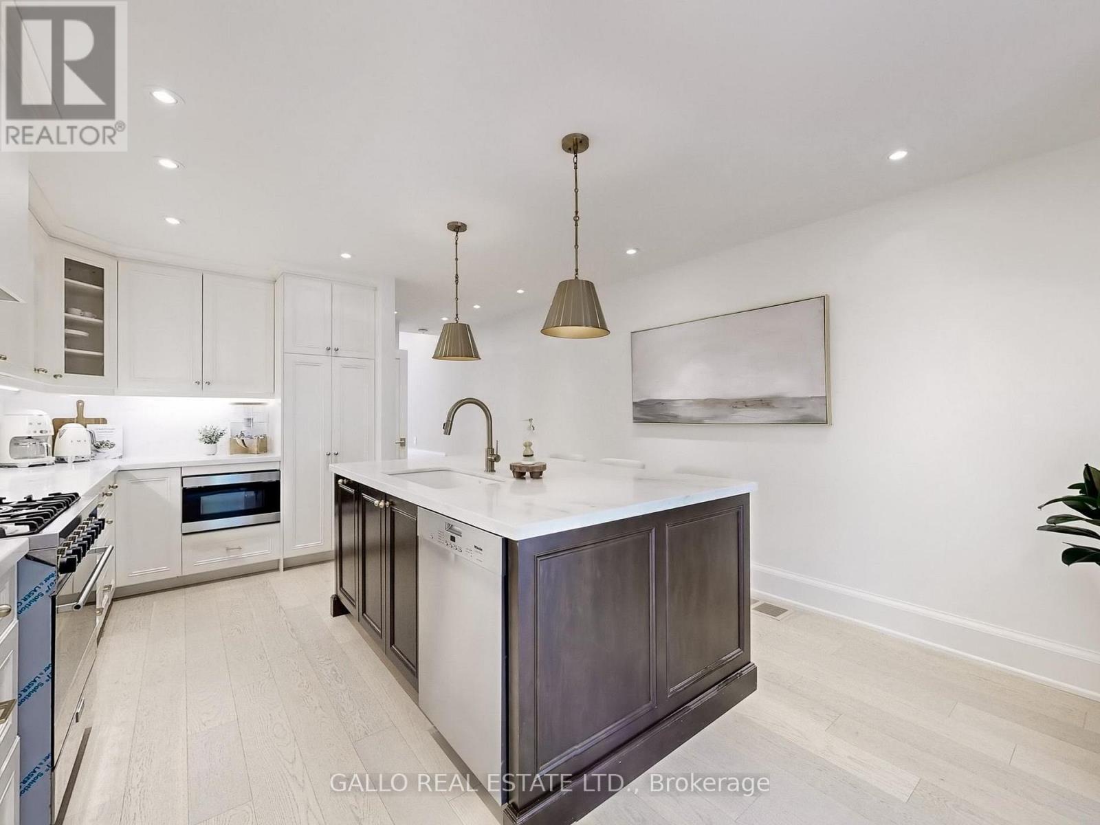 46 Mcgill Street, Toronto (church-yonge Corridor), Ontario