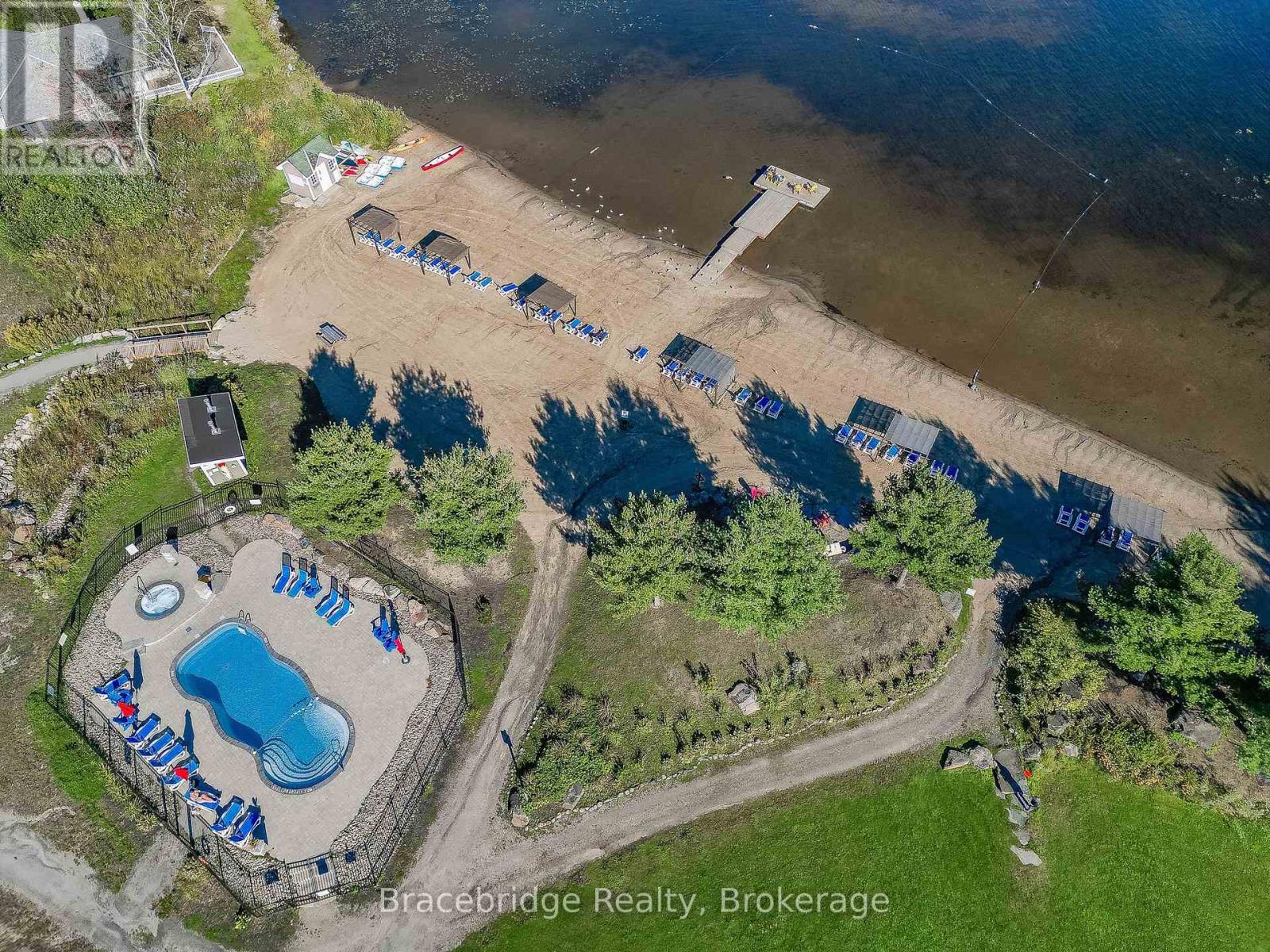 G103-d2 - 1869 Muskoka Road 118 Highway W, Muskoka Lakes (monck (muskoka Lakes)), Ontario