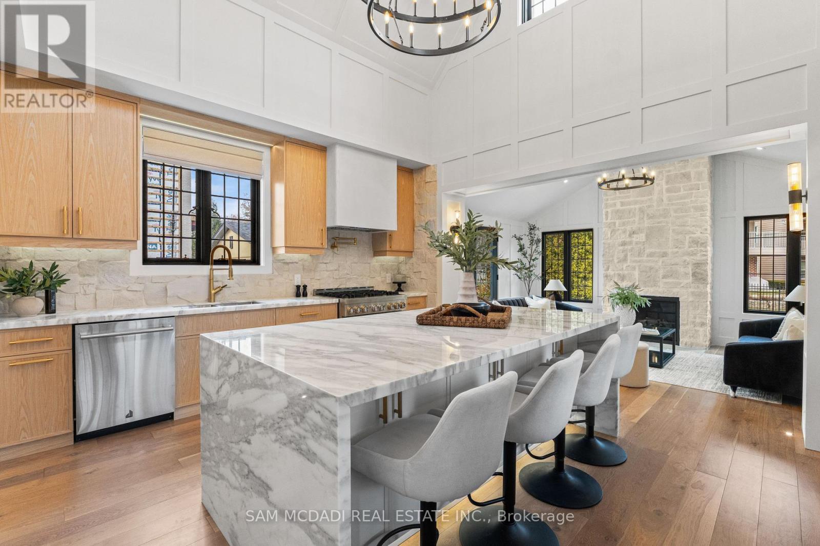 977 Unsworth Avenue, Burlington (bayview), Ontario