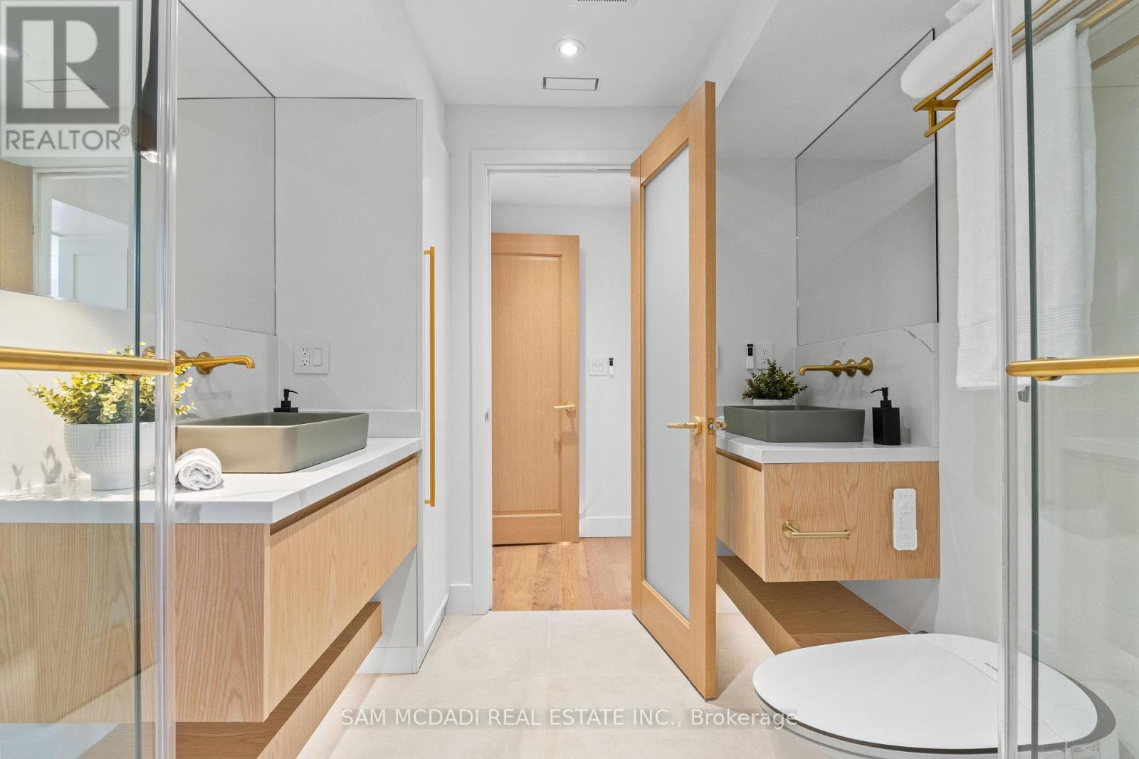 977 Unsworth Avenue, Burlington (bayview), Ontario