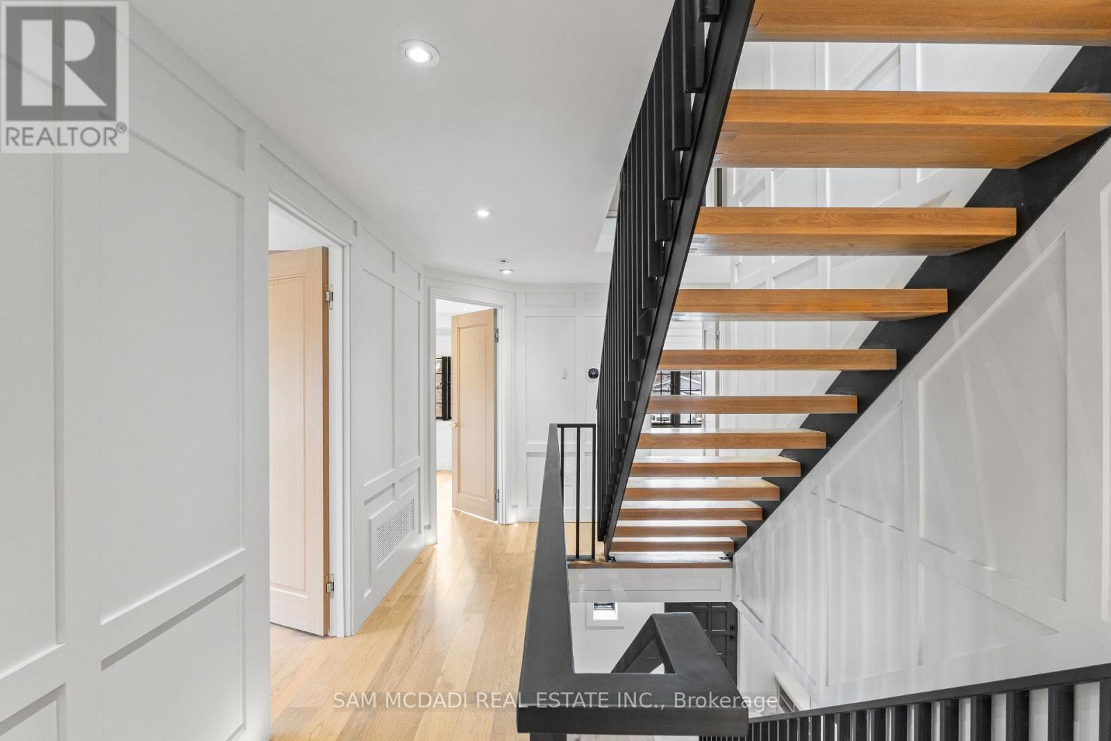 977 Unsworth Avenue, Burlington (bayview), Ontario