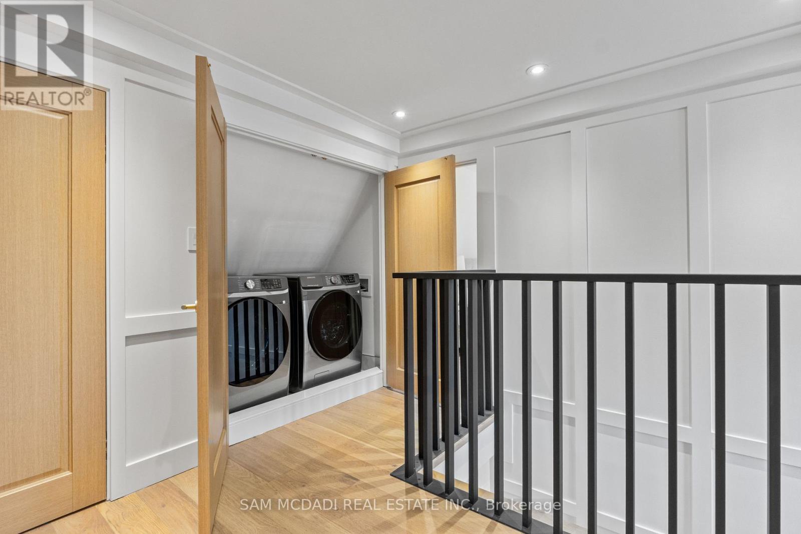 977 Unsworth Avenue, Burlington (bayview), Ontario