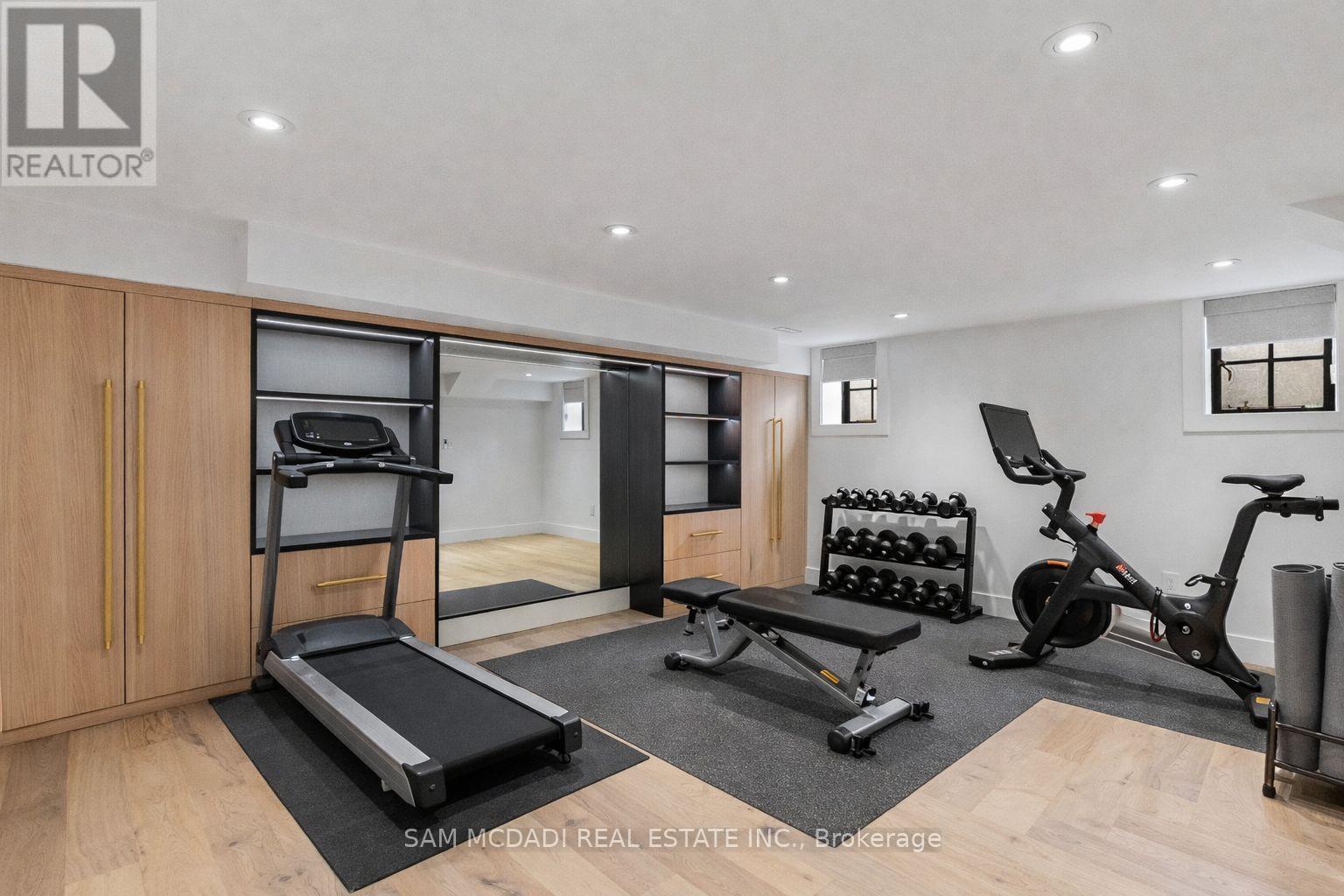 977 Unsworth Avenue, Burlington (bayview), Ontario