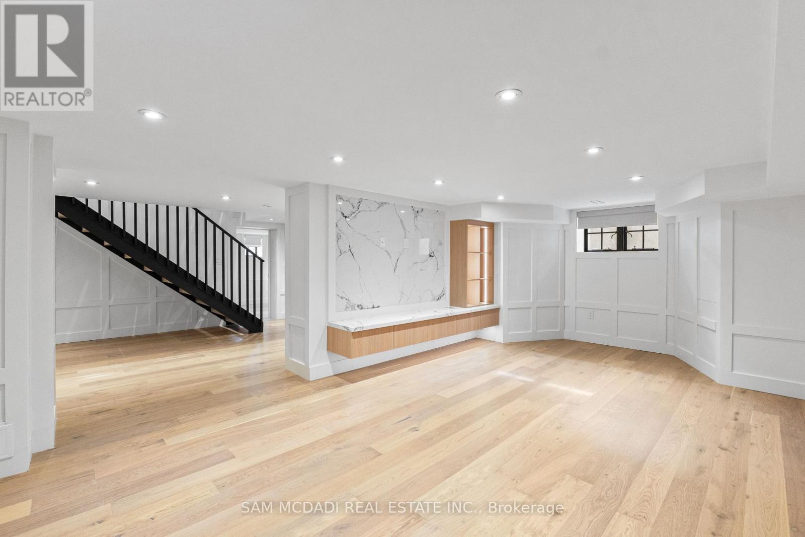 977 Unsworth Avenue, Burlington (bayview), Ontario