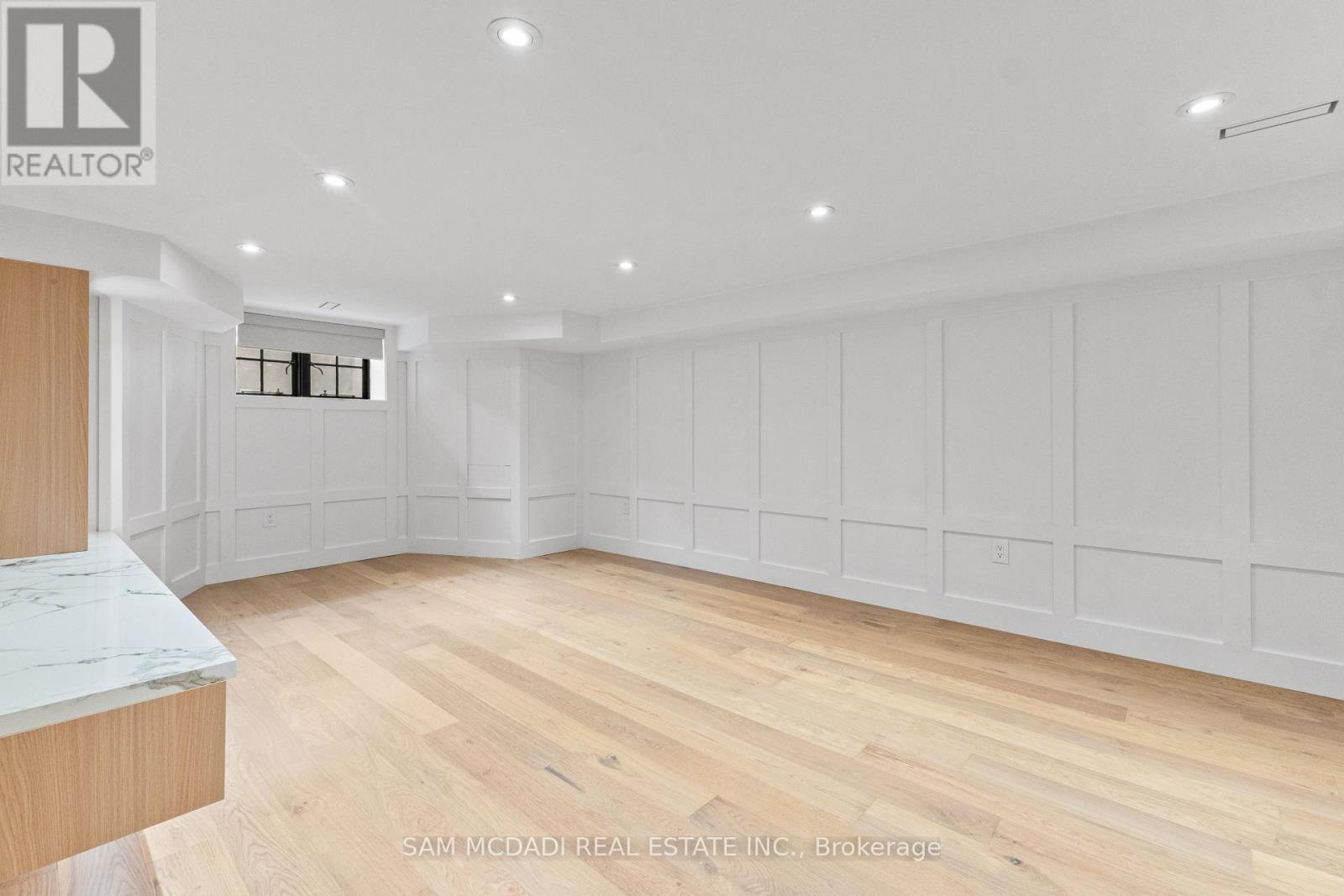 977 Unsworth Avenue, Burlington (bayview), Ontario