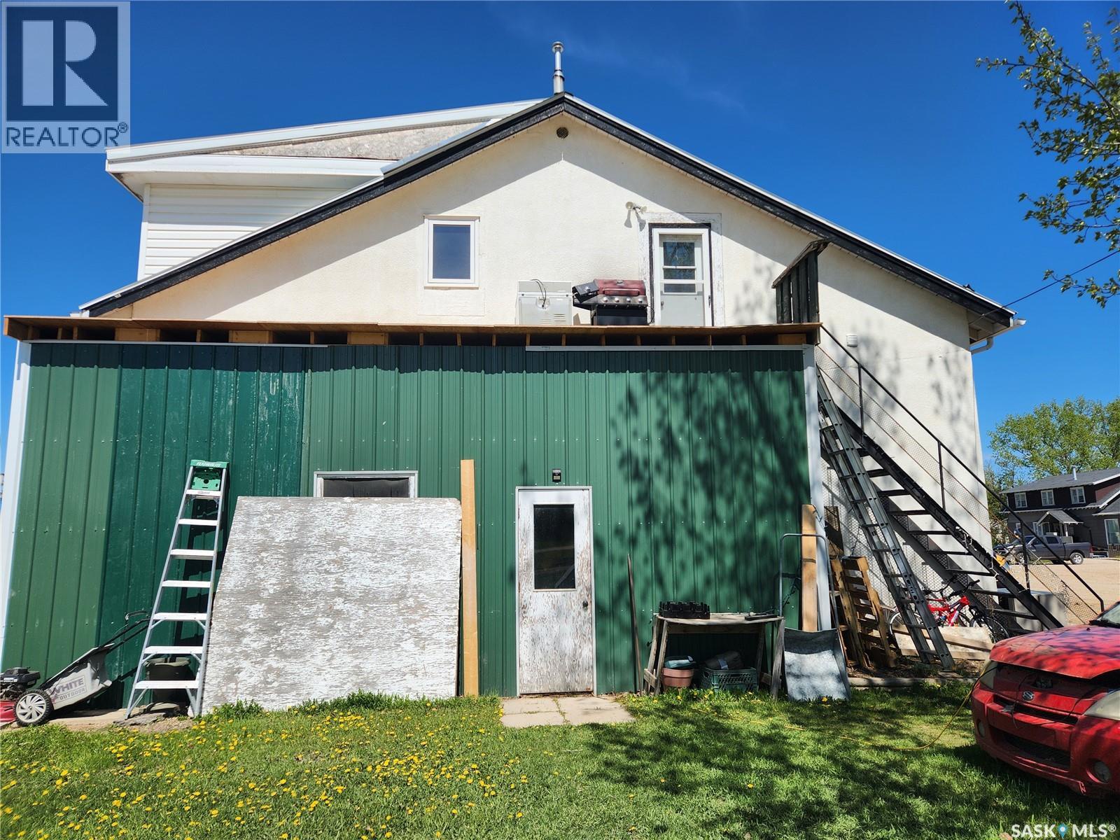 705 Main Street, Zenon Park, Saskatchewan