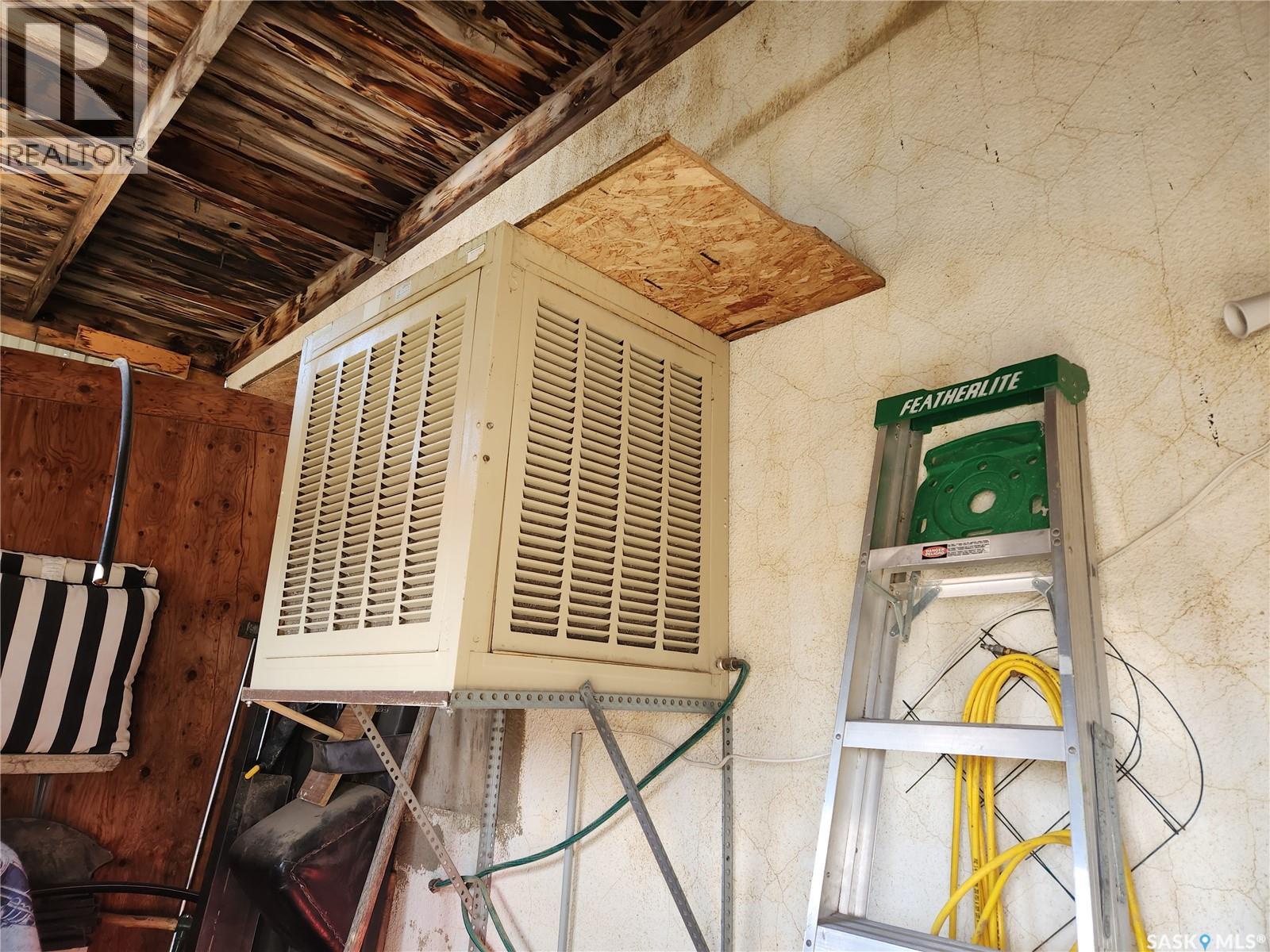 705 Main Street, Zenon Park, Saskatchewan