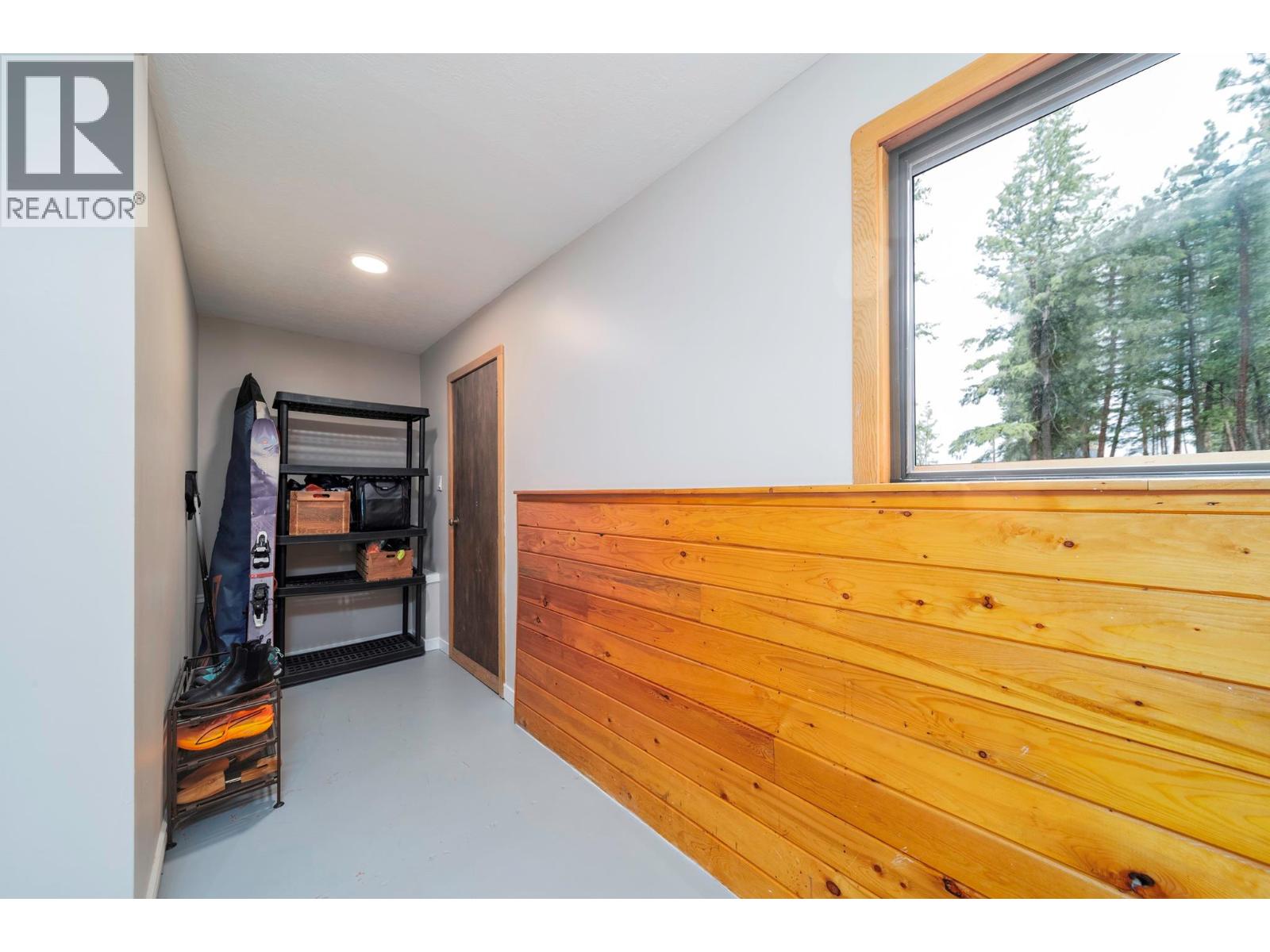 11011 Hallam Drive, Lake Country, British Columbia