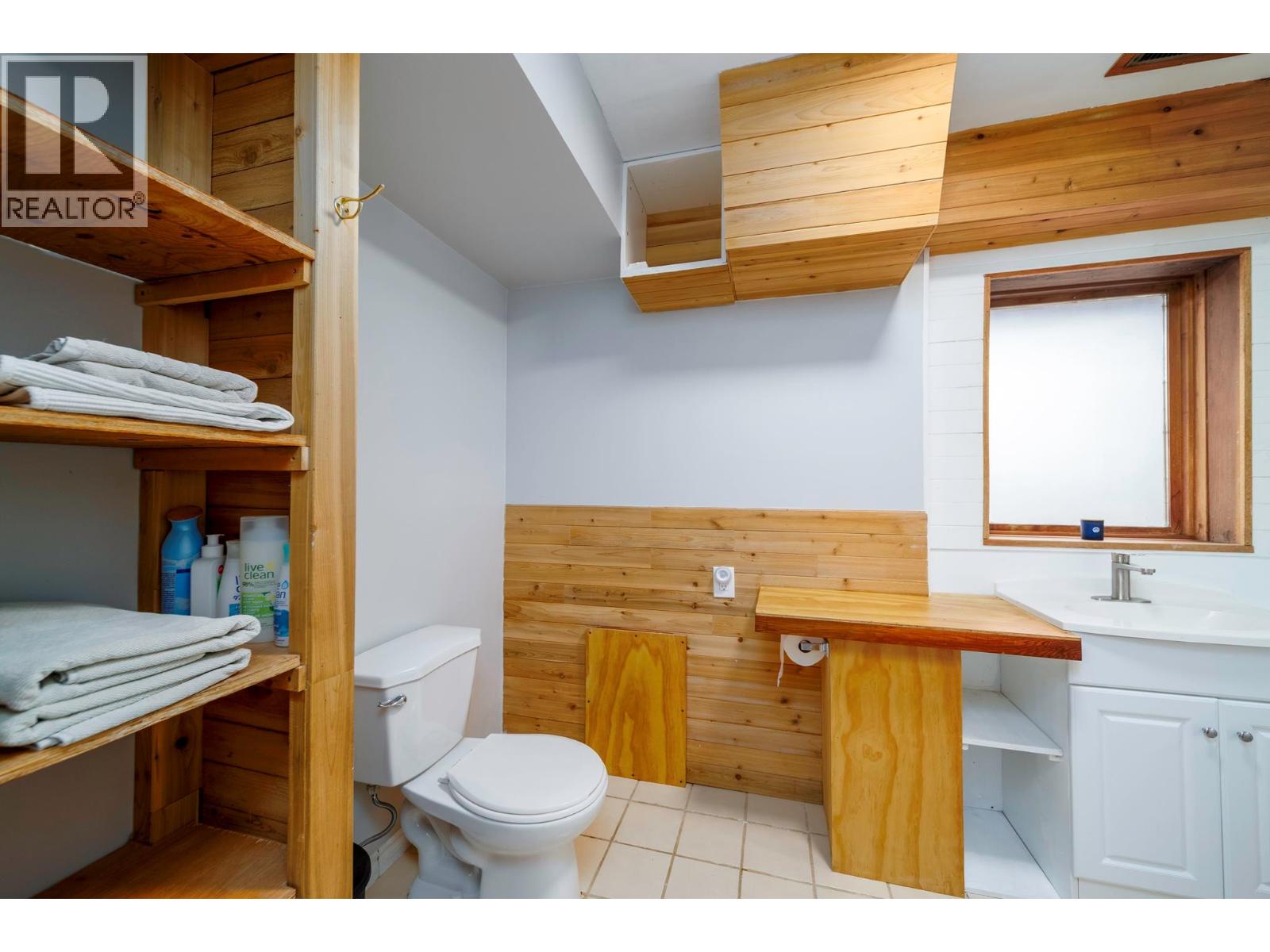 11011 Hallam Drive, Lake Country, British Columbia