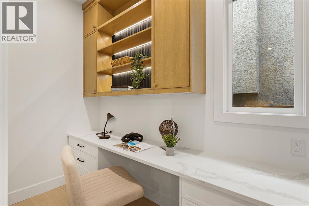 2823 30 Street Sw, Calgary, Alberta