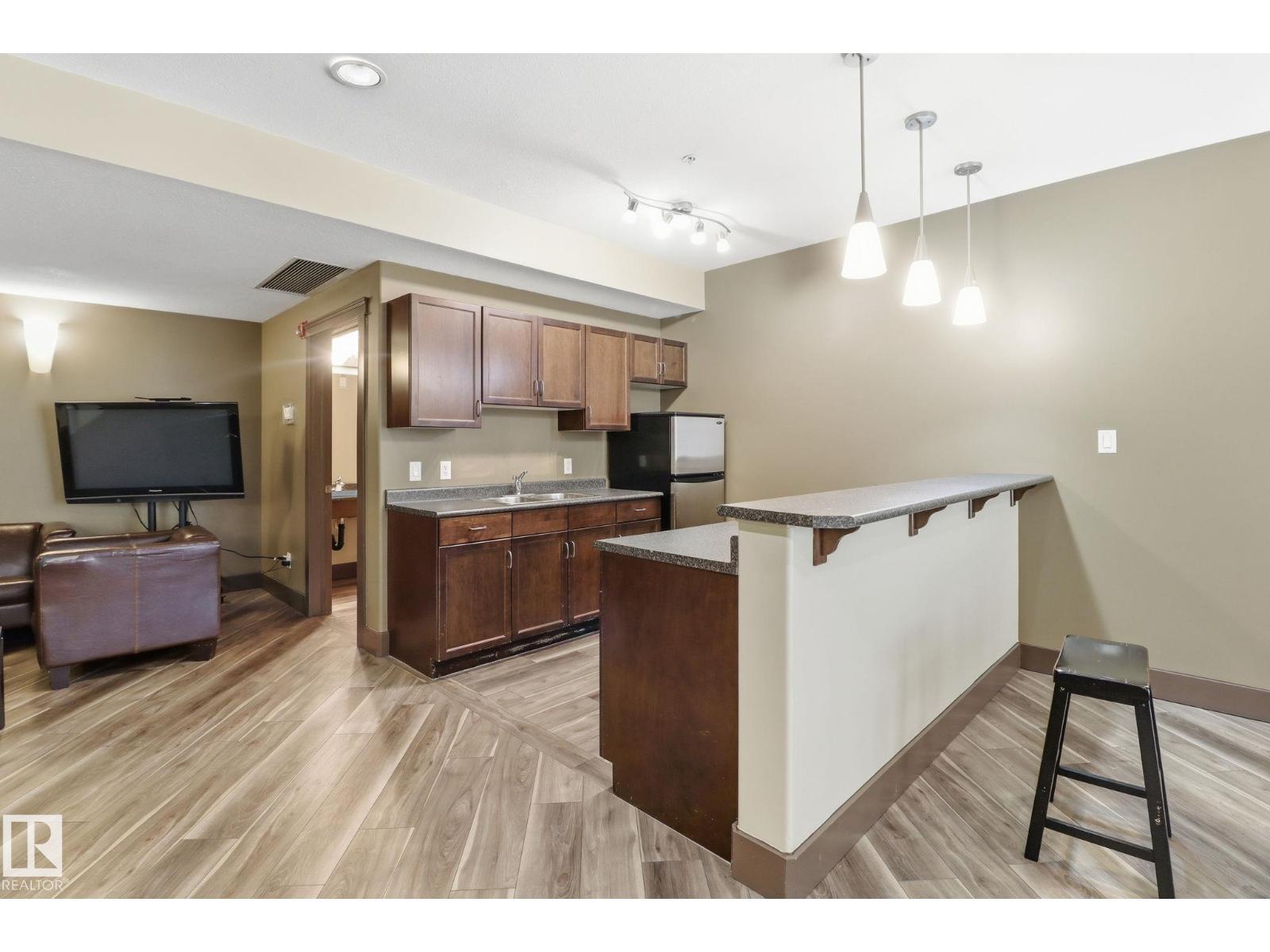 #324 2503 Hanna Cr Nw, Edmonton, Alberta