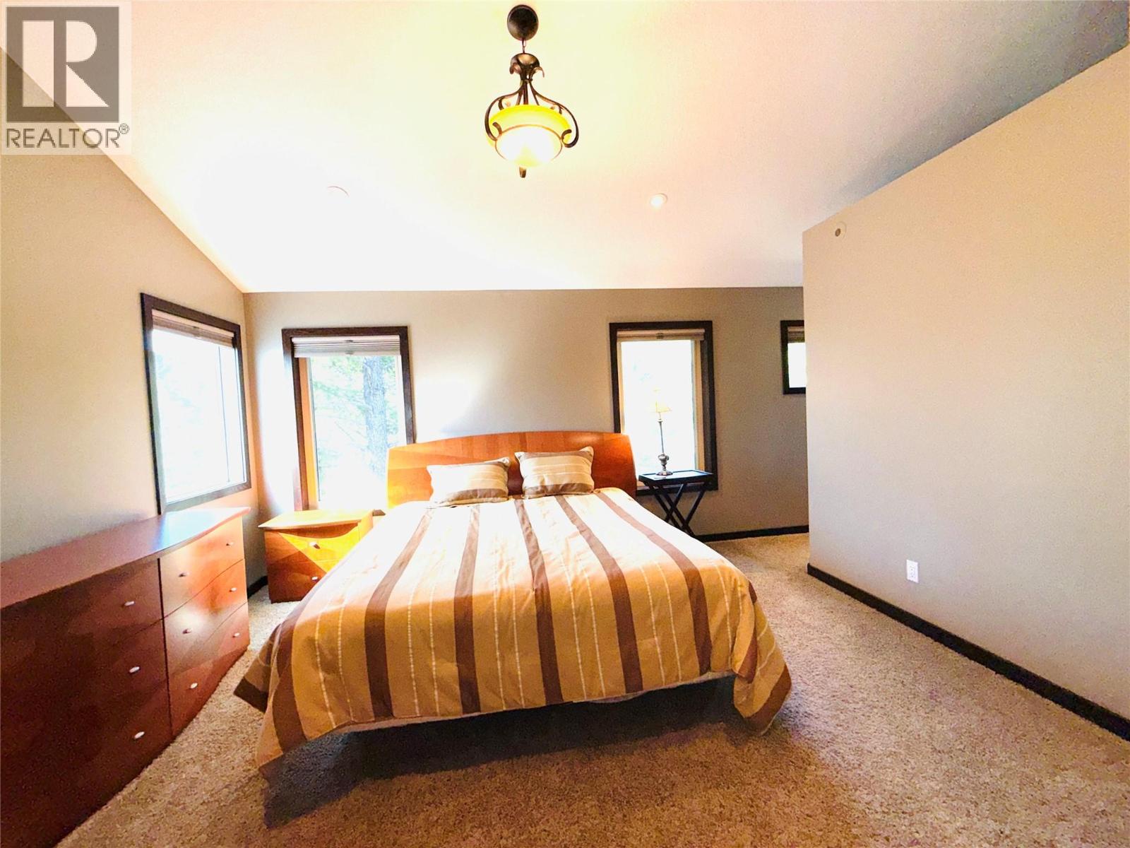 4997 Eaglebrook Court, Fairmont Hot Springs, British Columbia