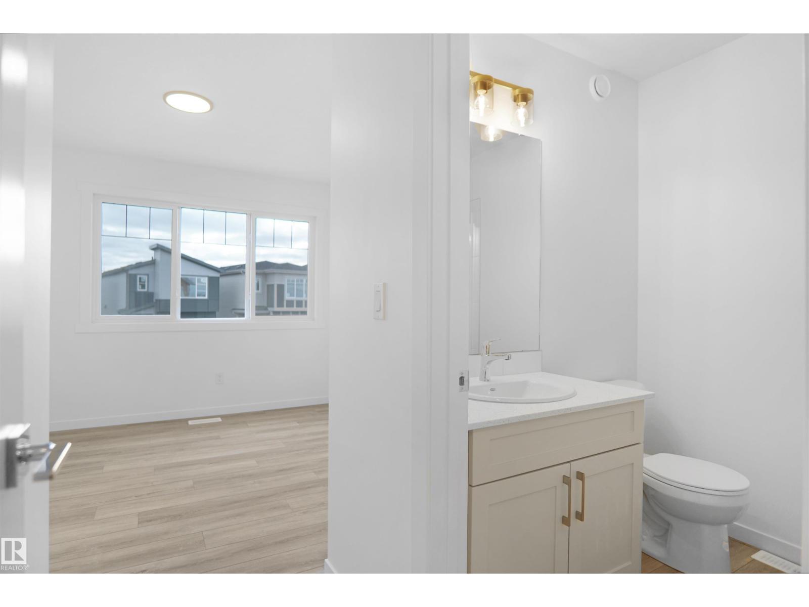 4352 Kinglet Dr Nw, Edmonton, Alberta