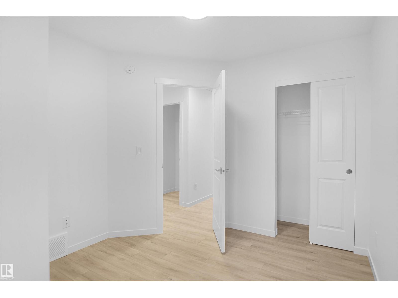 4352 Kinglet Dr Nw, Edmonton, Alberta