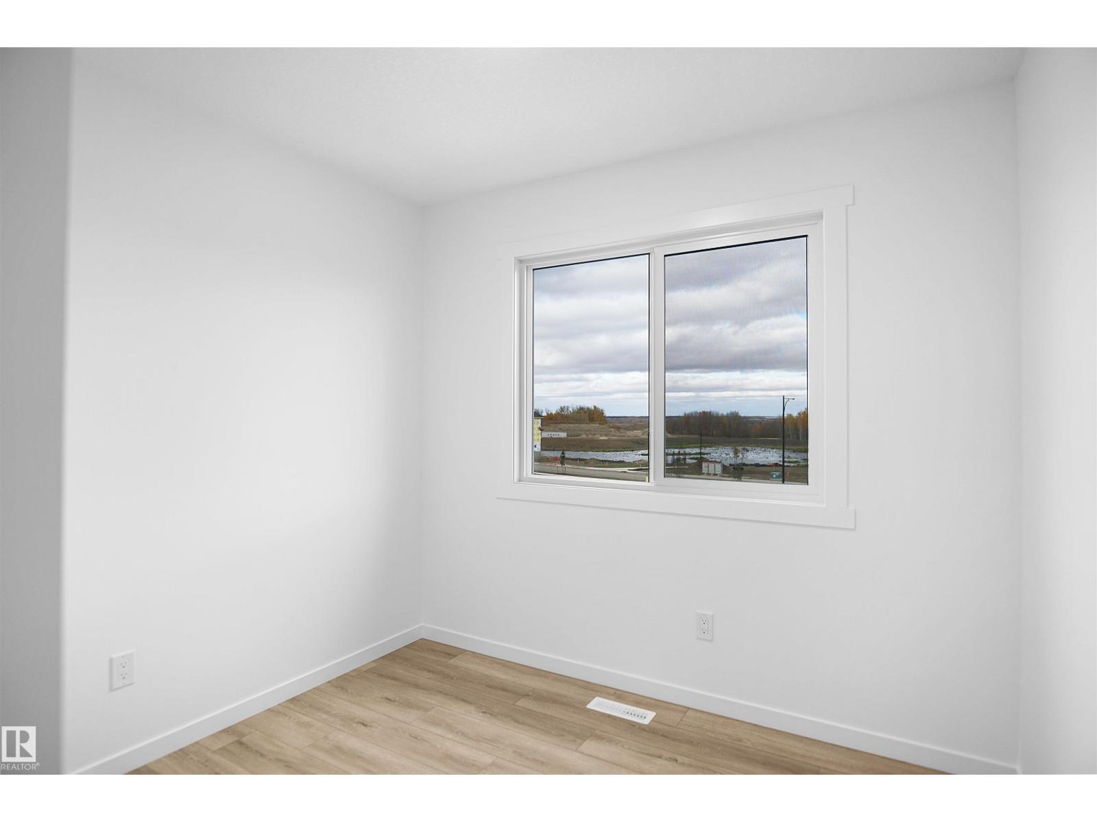 4352 Kinglet Dr Nw, Edmonton, Alberta