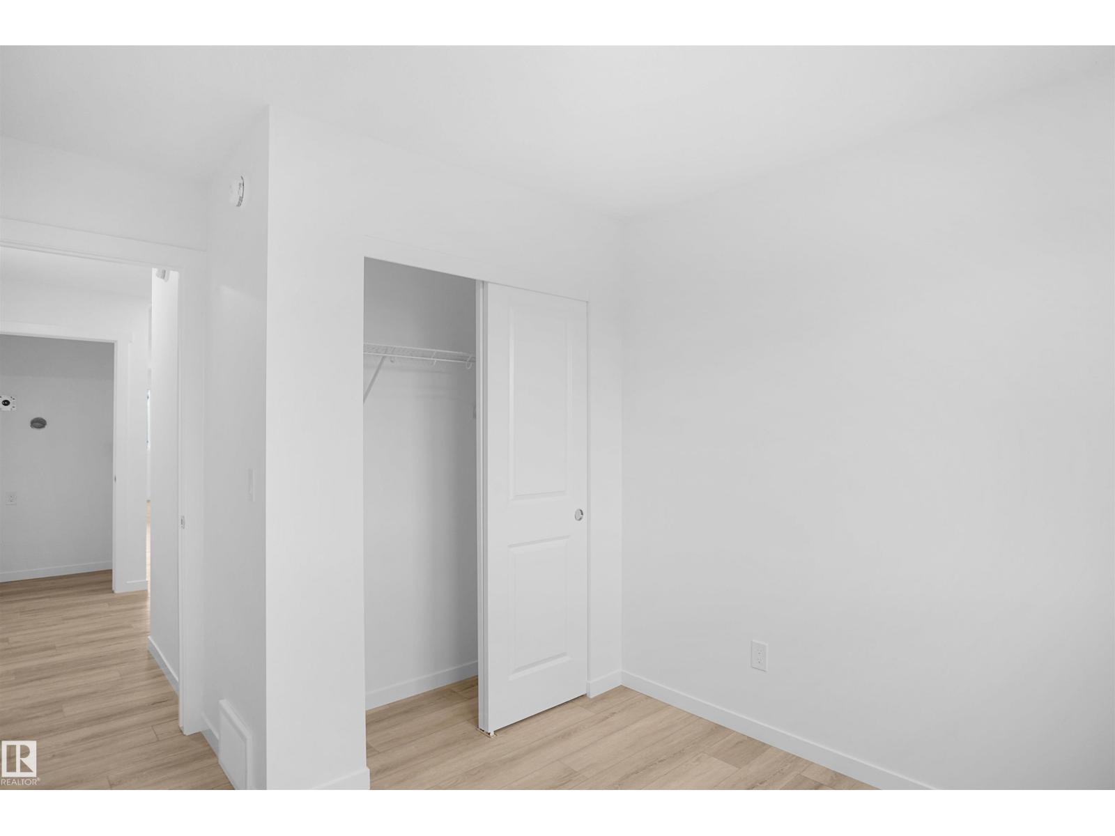 4352 Kinglet Dr Nw, Edmonton, Alberta