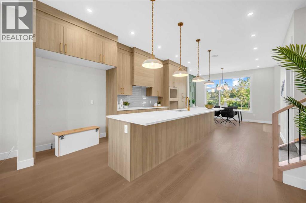 8114 Bowness Road Nw, Calgary, Alberta